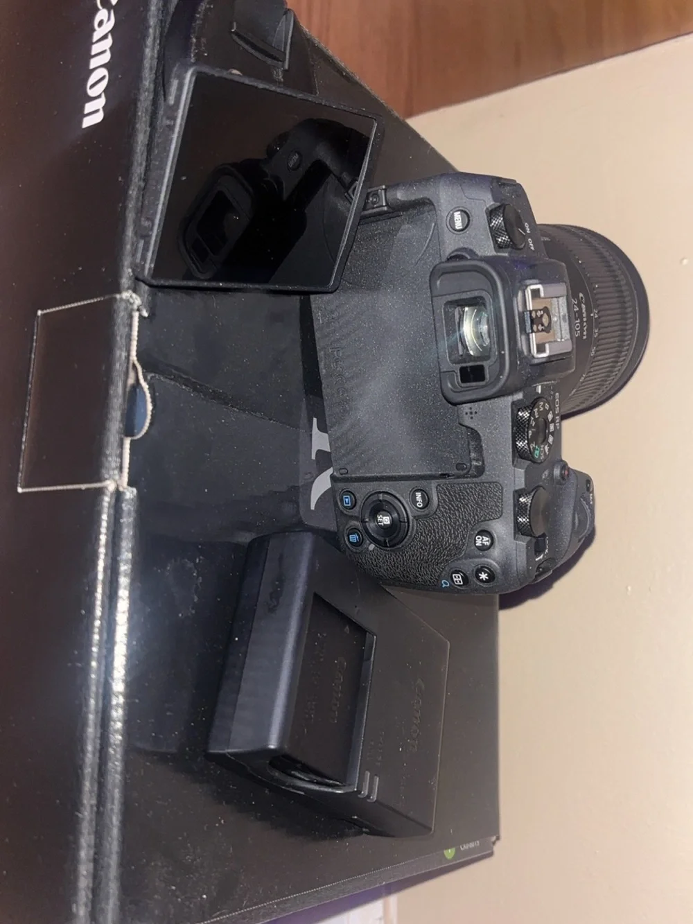 Canon EOS RP Mirrorless Camera with RF 24-105mm Kit Lens - Black